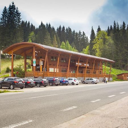 Stratená Ubytovanie Dobsinska Ladova Jaskyna المظهر الخارجي الصورة